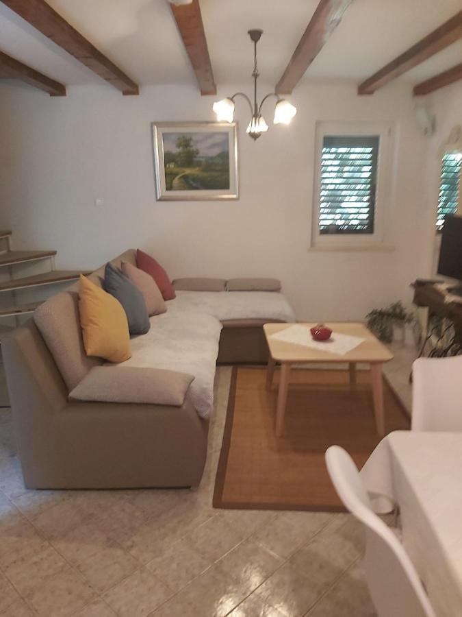 Holiday Home Olive Mill Млини Екстериор снимка