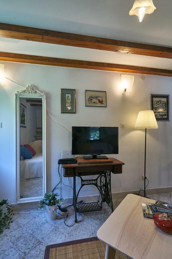 Holiday Home Olive Mill Млини Екстериор снимка